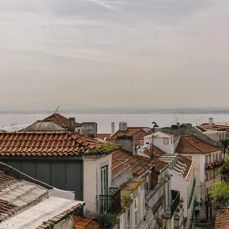 Rent4rest Castle View Family & Friends In Bairro Alto Lisboa