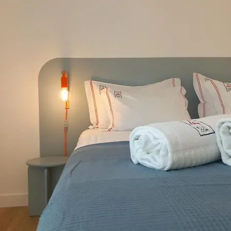 Rent4rest Castle View Family & Friends In Bairro Alto * 리스본