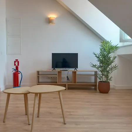 Rent4rest Castle View Family & Friends In Bairro Alto * 리스본