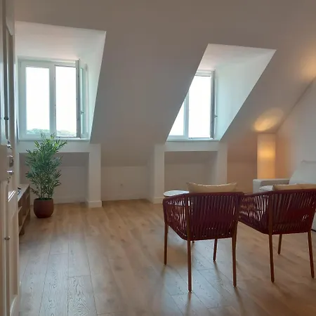 Rent4rest Castle View Family & Friends In Bairro Alto Lisboa
