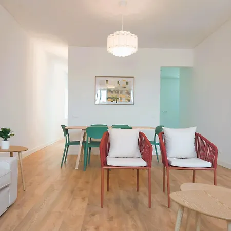 Rent4rest Castle View Family & Friends In Bairro Alto Apartmán