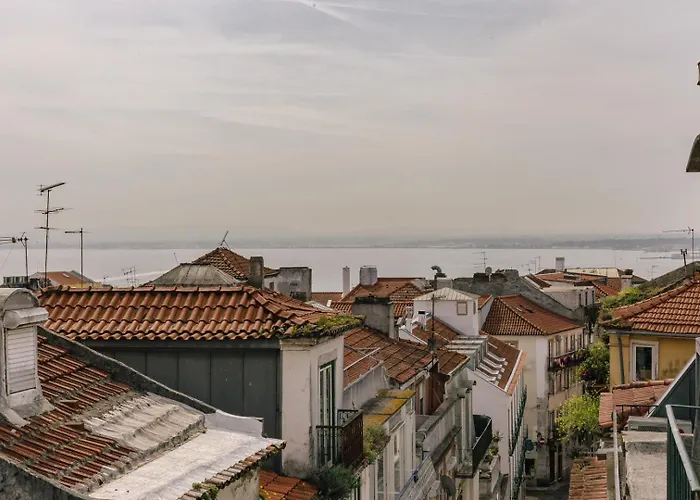 Rent4rest Castle View Family&friends In Bairro Alto Lissabon