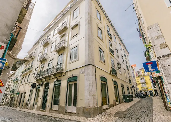 Rent4rest Castle View Family&friends In Bairro Alto * Lissabon