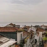 Rent4rest Castle View Family & Friends In Bairro Alto ליסבון