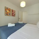 דירה Rent4rest Castle View Family & Friends In Bairro Alto ליסבון
