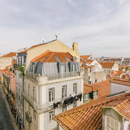 Rent4rest Castle View Family & Friends In Bairro Alto ליסבון